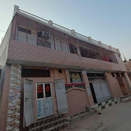 Hotel O Jyotish House Ayodhya Bagian luar foto