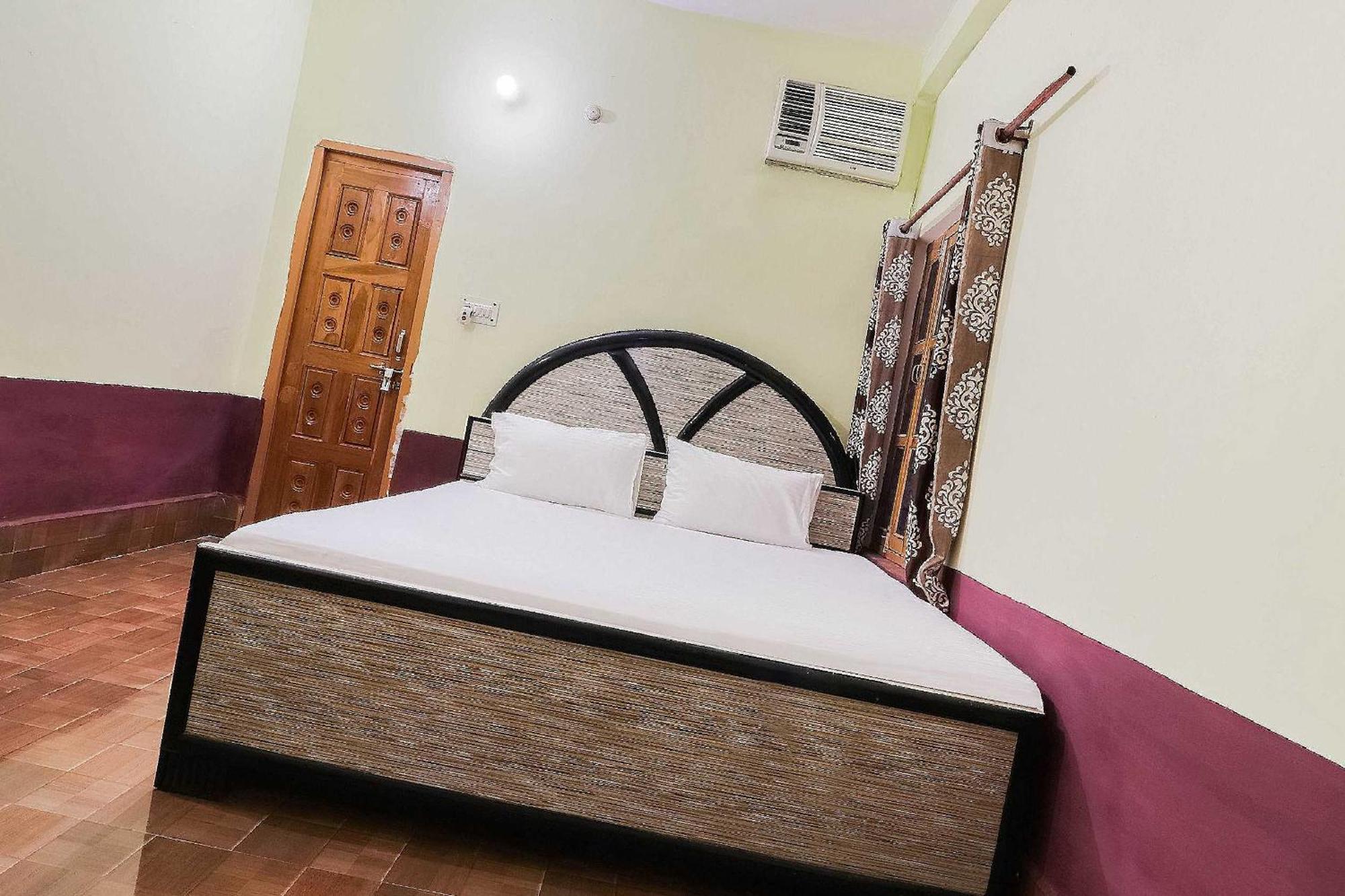 Hotel O Jyotish House Ayodhya Bagian luar foto