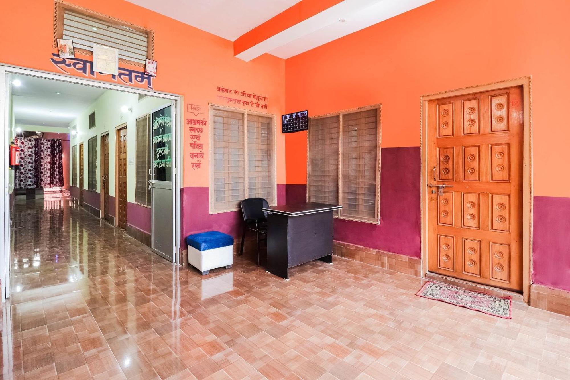 Hotel O Jyotish House Ayodhya Bagian luar foto