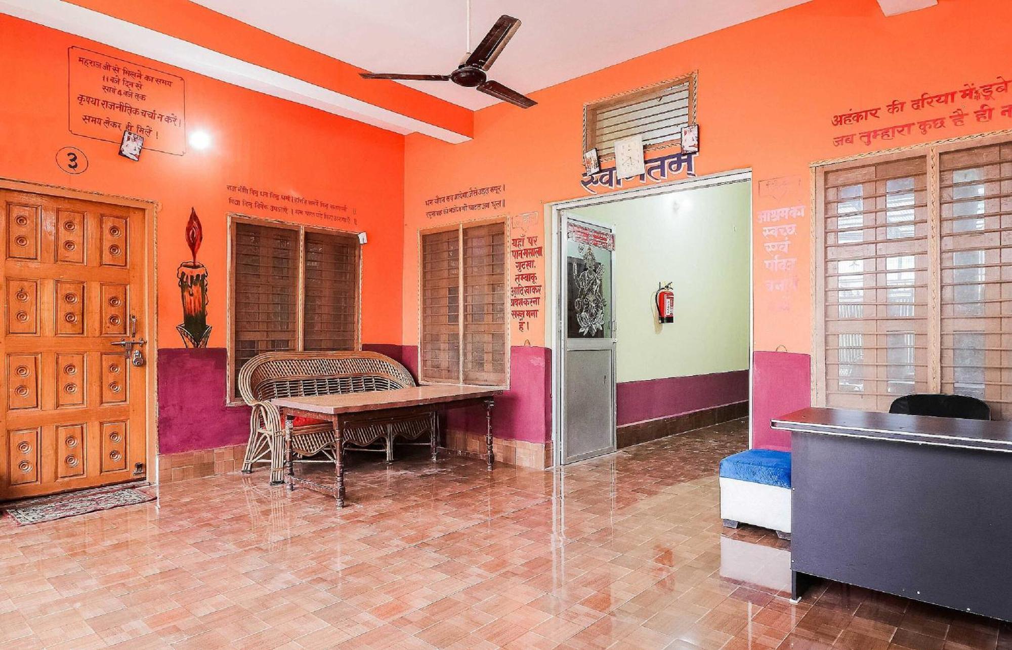 Hotel O Jyotish House Ayodhya Bagian luar foto