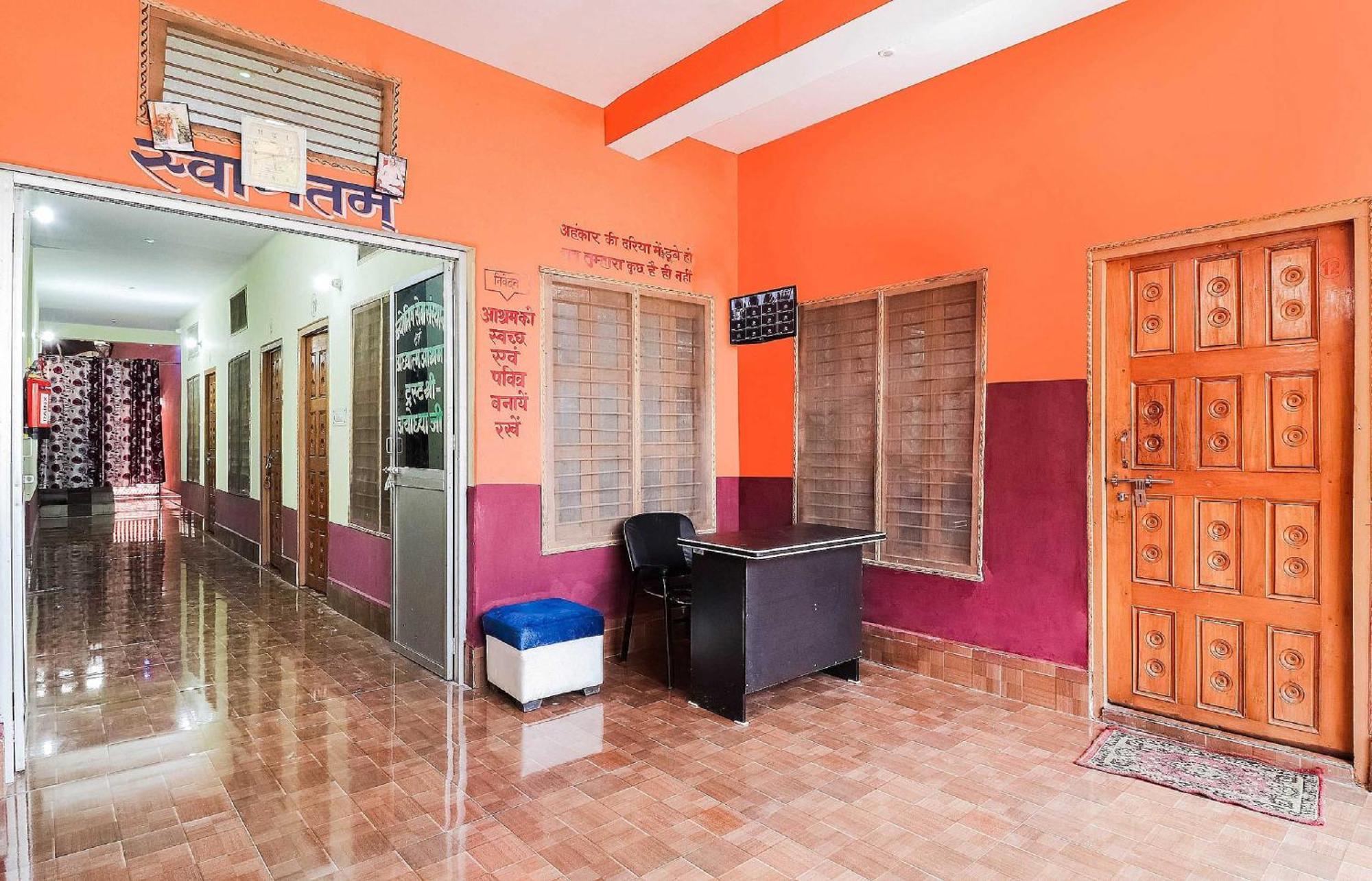 Hotel O Jyotish House Ayodhya Bagian luar foto