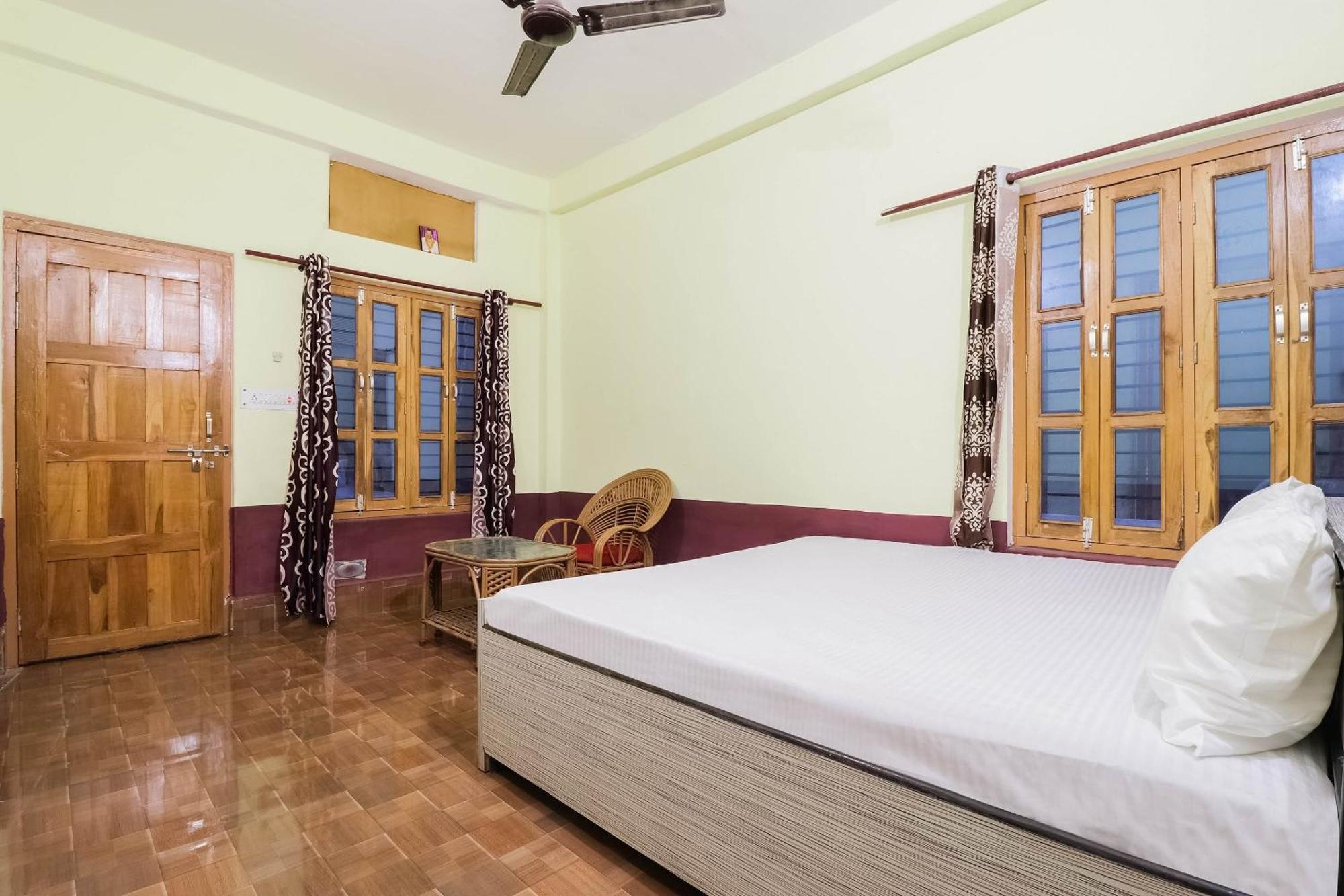 Hotel O Jyotish House Ayodhya Bagian luar foto