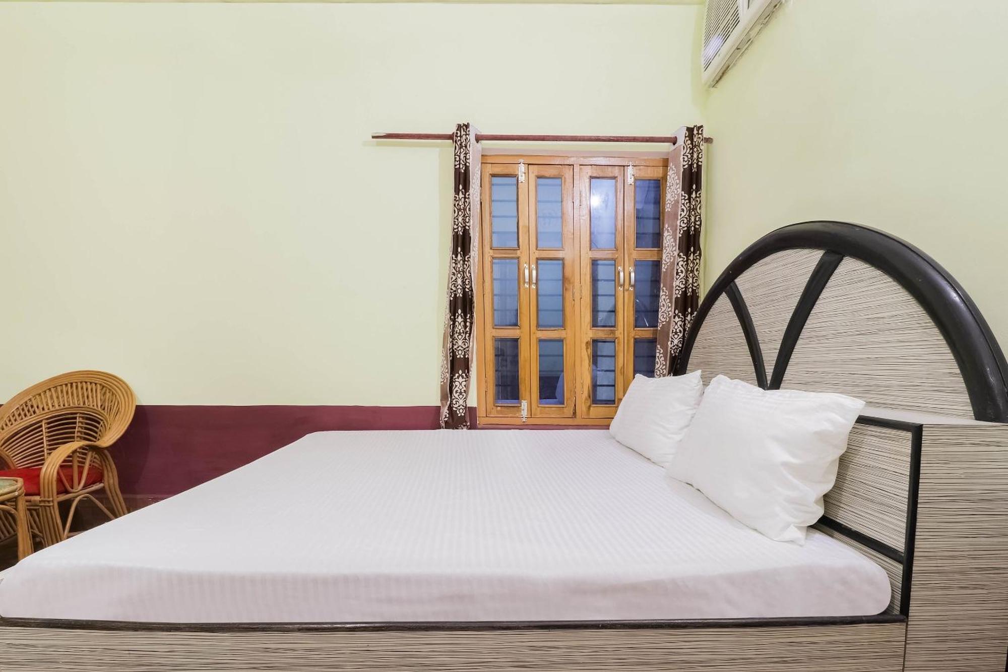 Hotel O Jyotish House Ayodhya Bagian luar foto